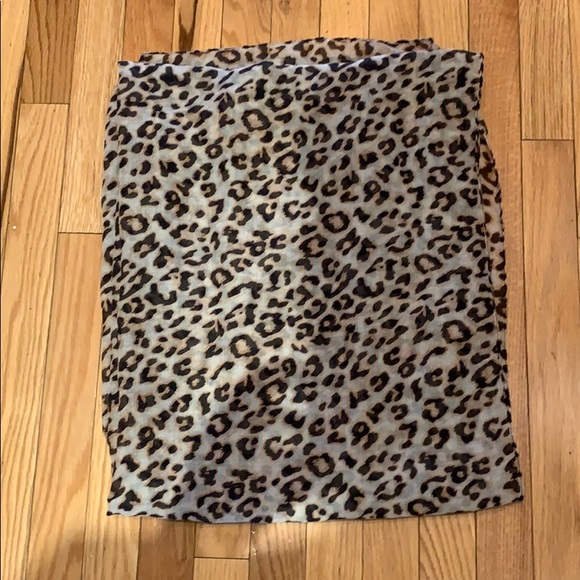 Leopard scarf - Picture 4 of 4